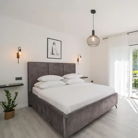 Royal Rei Apartman