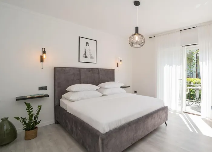 Royal Rei Apartman